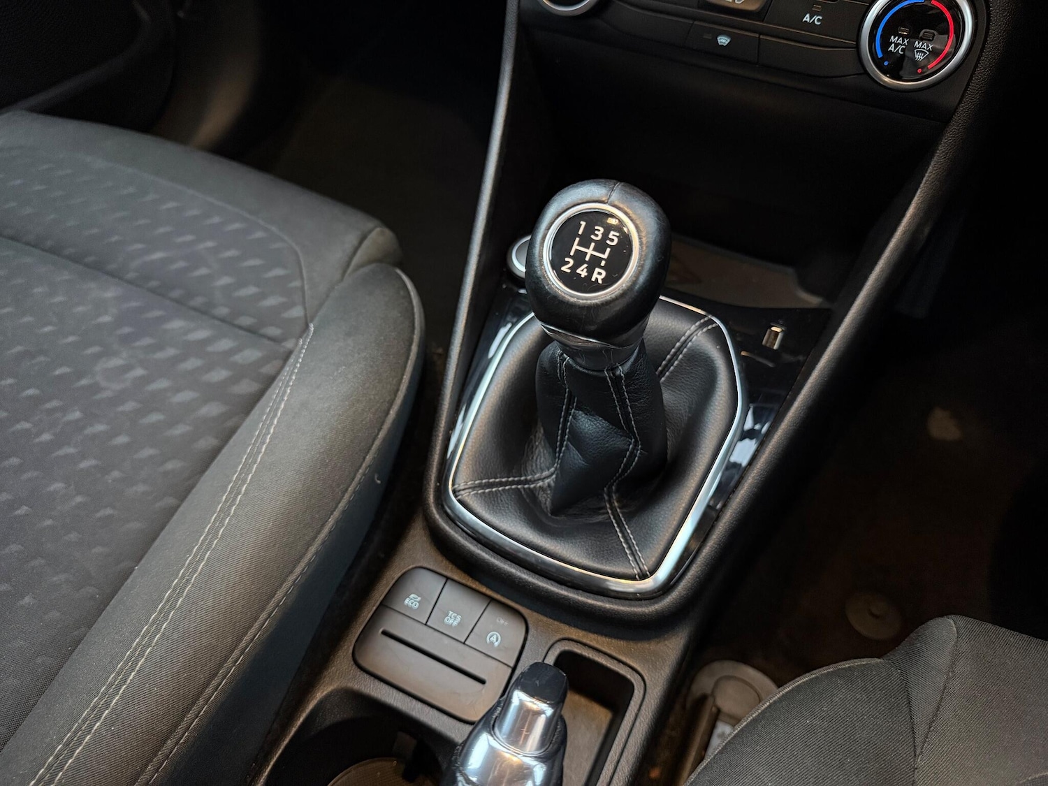 Used Ford Fiesta 2018 for sale - 76060103: Photo 15