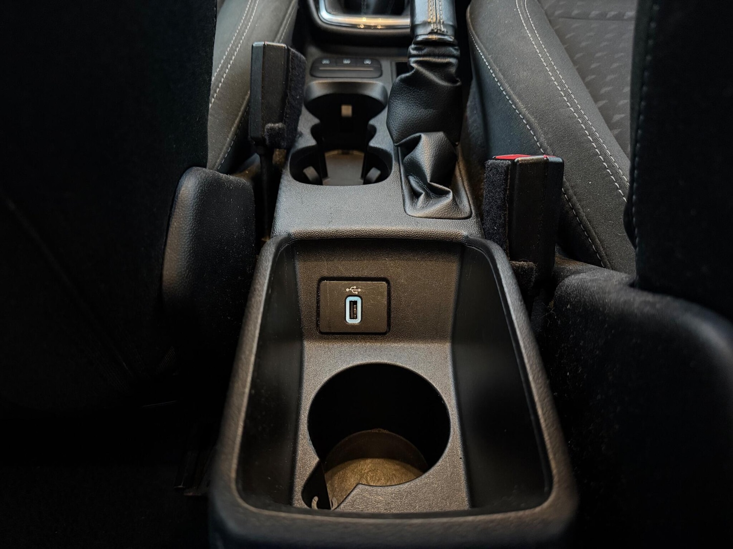 Used Ford Fiesta 2018 for sale - 76060103: Photo 19