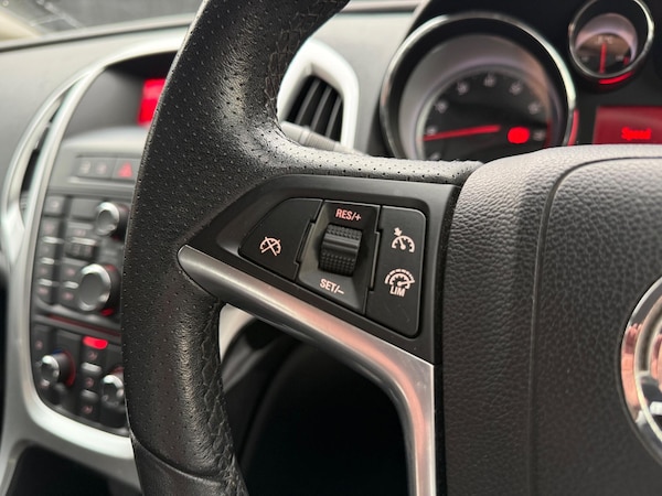 Used Vauxhall Astra 2014 for sale - 76137472: Photo 17