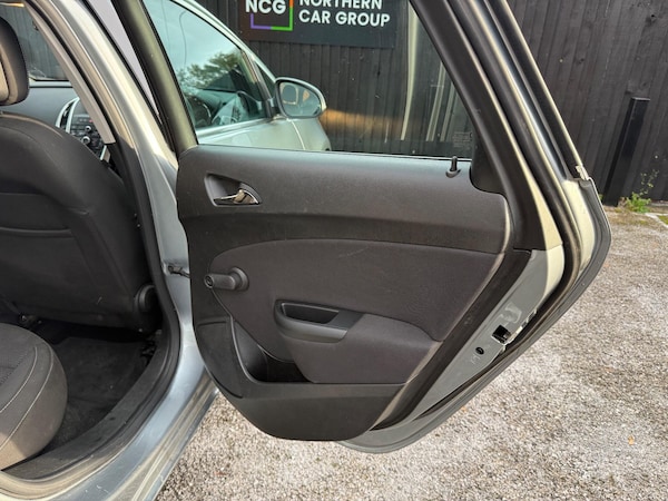 Used Vauxhall Astra 2014 for sale - 76137472: Photo 29
