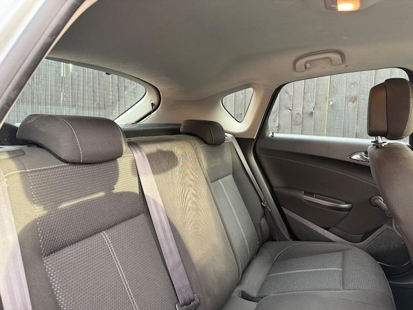 Used Vauxhall Astra 2014 for sale - 76137472: Photo 31