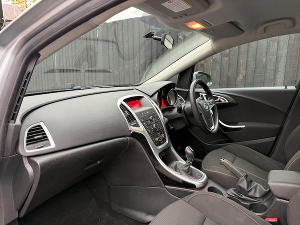Used Vauxhall Astra 2014 for sale - 76137472: Photo 33