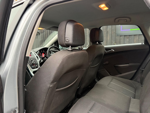 Used Vauxhall Astra 2014 for sale - 76137472: Photo 40