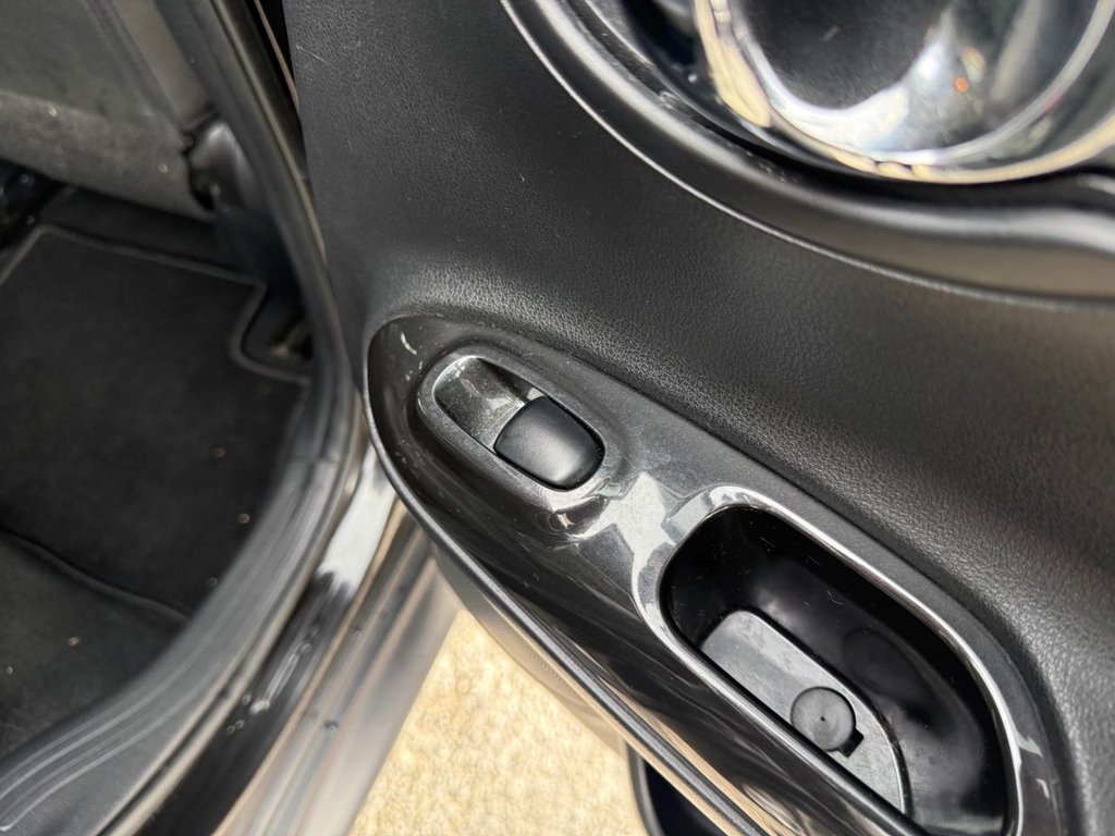 Used Nissan Juke 2015 for sale - 78178291: Photo 35