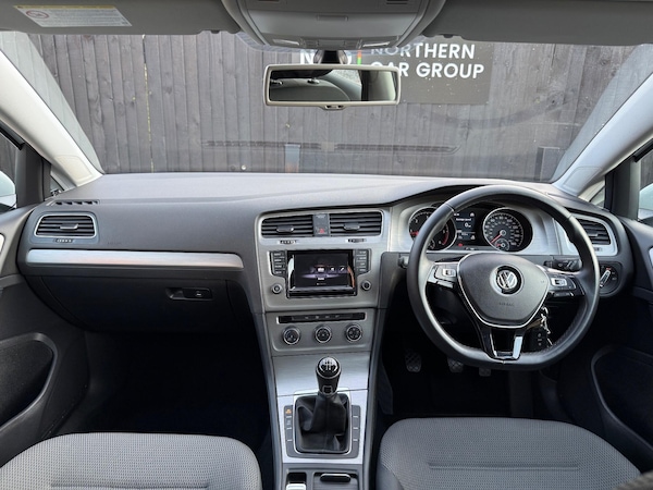 Used Volkswagen Golf 2014 for sale - 76238873: Photo 10