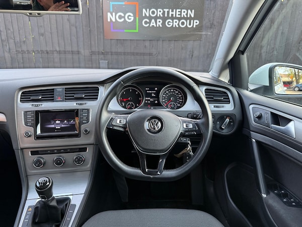 Used Volkswagen Golf 2014 for sale - 76238873: Photo 11