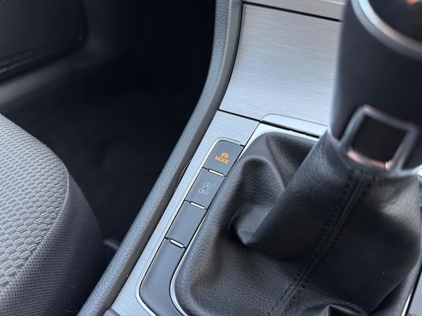 Used Volkswagen Golf 2014 for sale - 76238873: Photo 24
