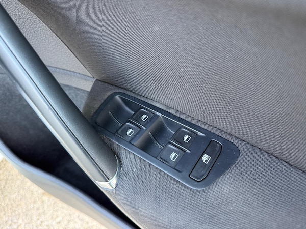 Used Volkswagen Golf 2014 for sale - 76238873: Photo 28
