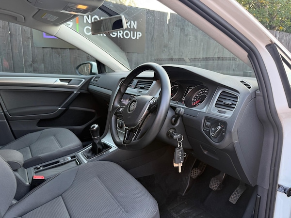 Used Volkswagen Golf 2014 for sale - 76238873: Photo 29