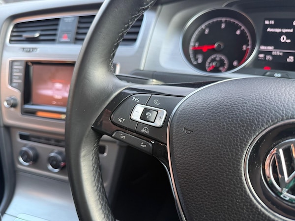 Used Volkswagen Golf 2014 for sale - 76238873: Photo 34