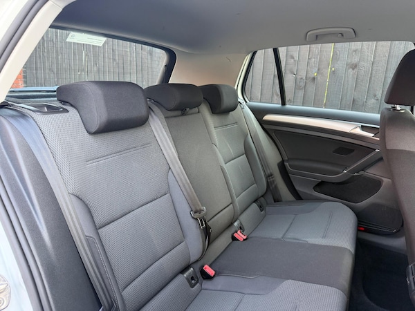 Used Volkswagen Golf 2014 for sale - 76238873: Photo 42