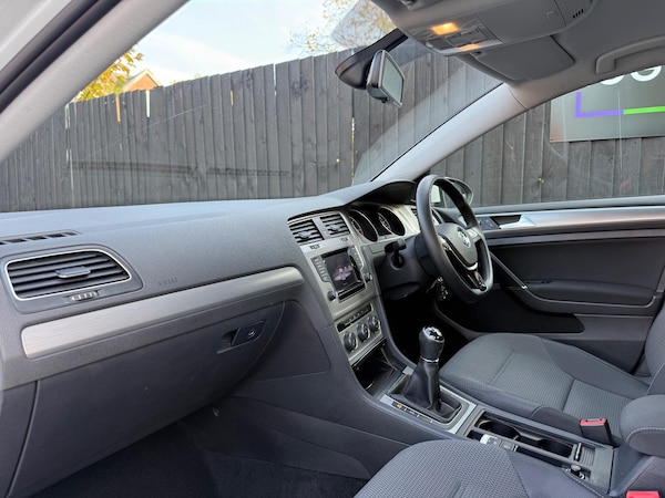 Used Volkswagen Golf 2014 for sale - 76238873: Photo 45