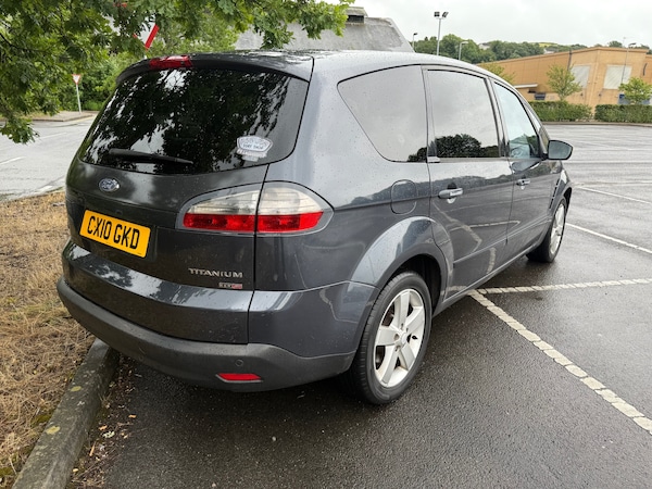 Used Ford S-Max 2010 for sale - 74891138: Photo 5