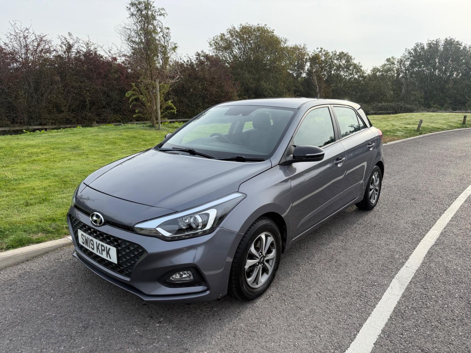Used Hyundai i20 2019 for sale - 76142497: Photo 2