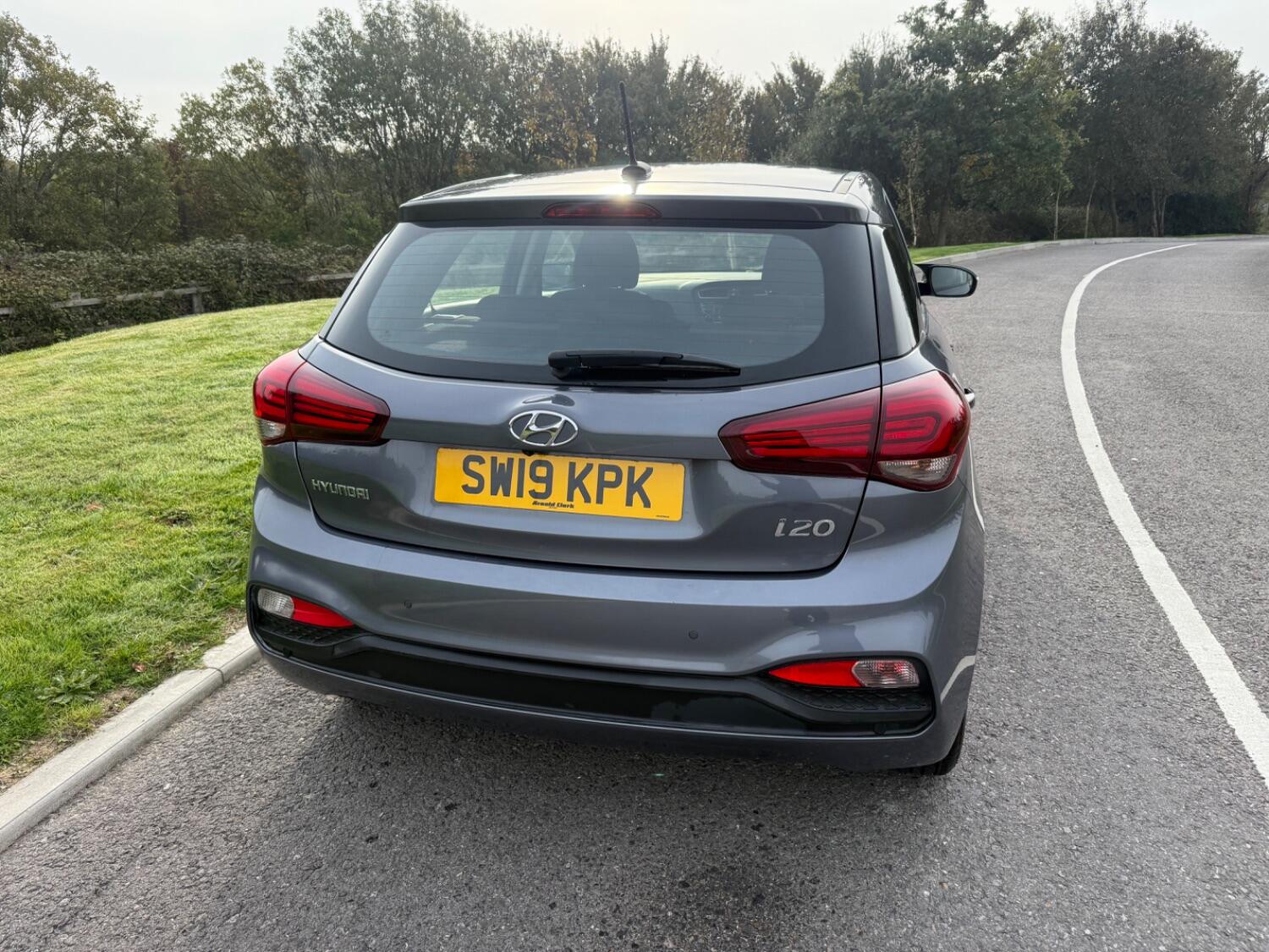 Used Hyundai i20 2019 for sale - 76142497: Photo 3