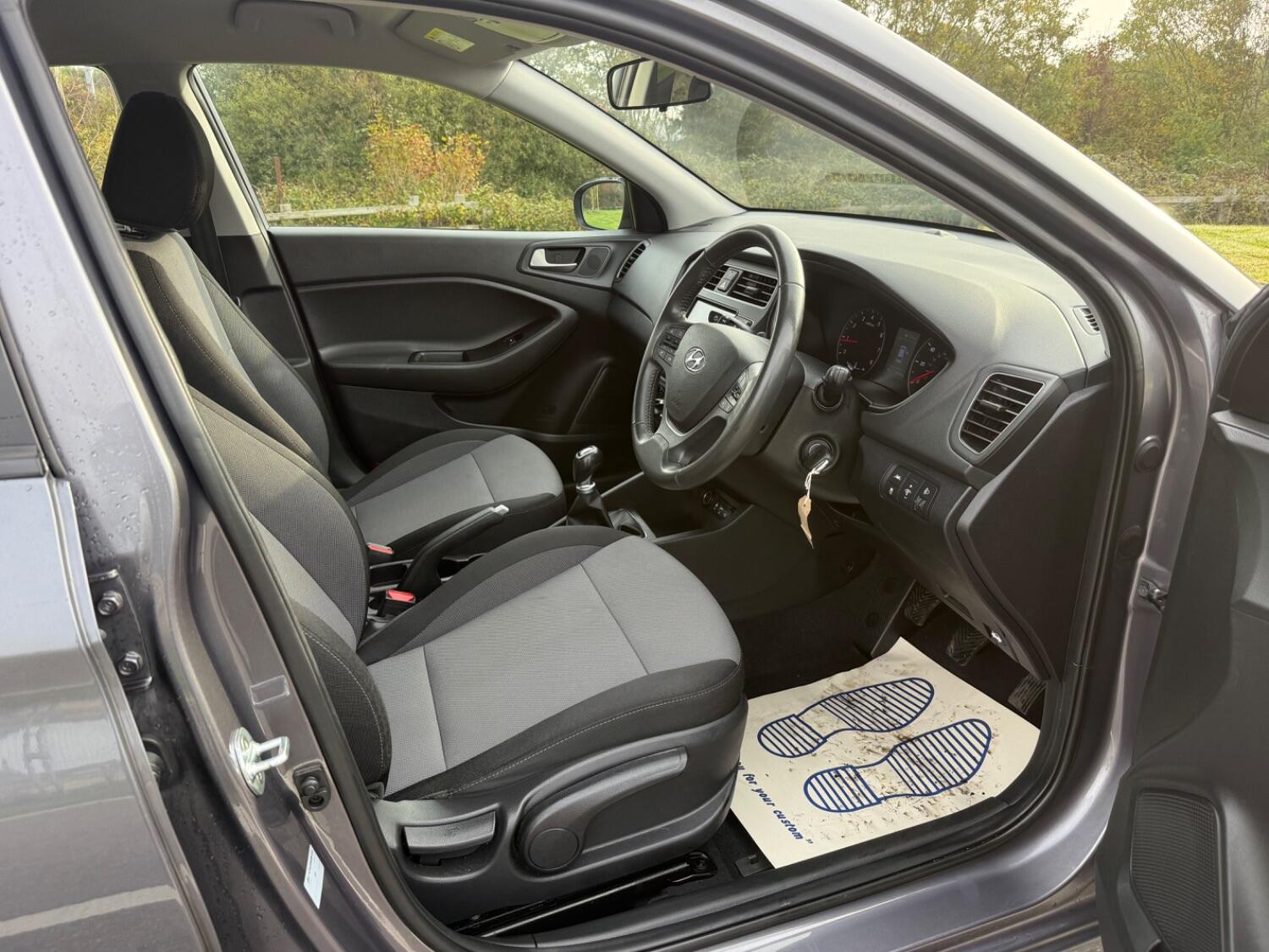 Used Hyundai i20 2019 for sale - 76142497: Photo 8