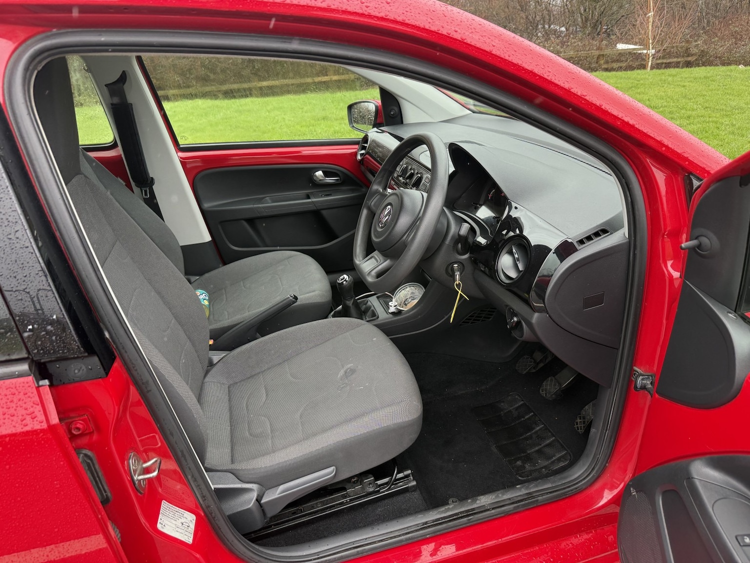 Used Volkswagen up! 2014 for sale - 77189208: Photo 9