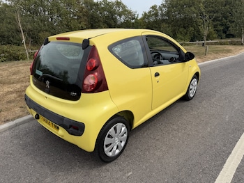 Used Peugeot 107 2012 for sale - 79277696: Photo