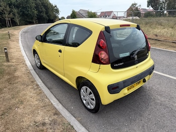 Used Peugeot 107 2012 for sale - 79277696: Photo