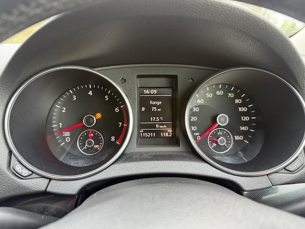 Used Volkswagen Golf 2012 for sale - 76249314: Photo 11