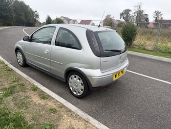 Used Vauxhall Corsa 2005 for sale - 79759011: Photo