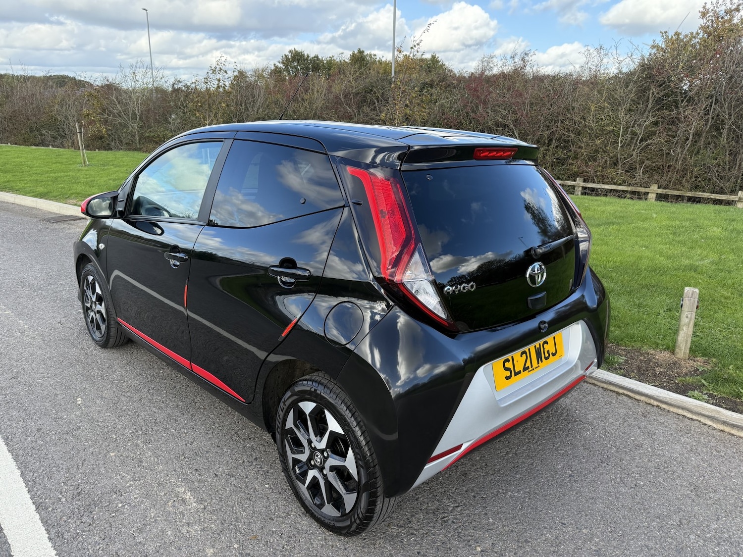 Used Toyota AYGO 2021 for sale - 76347139: Photo 2