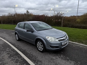 Vauxhall - Astra