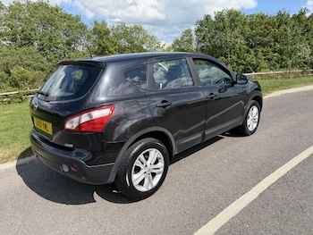Used Nissan Qashqai 2010 for sale - 78502545: Photo