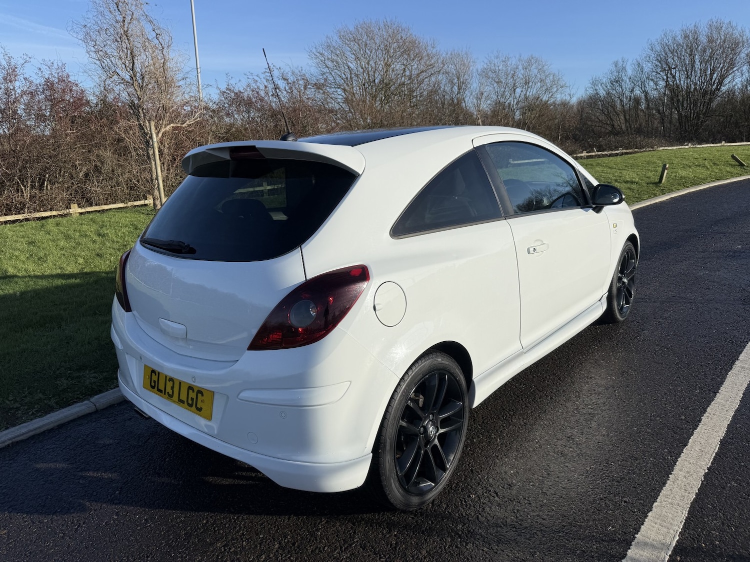 Used Vauxhall Corsa 2013 for sale - 77129558: Photo 3
