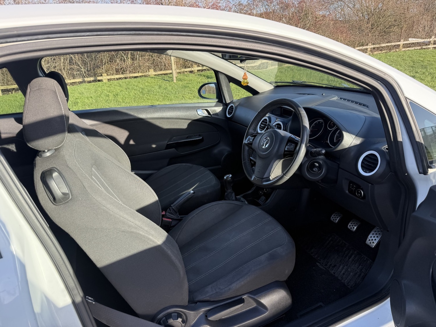 Used Vauxhall Corsa 2013 for sale - 77129558: Photo 9