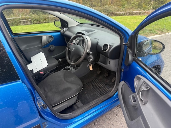 Used Peugeot 107 2011 for sale - 76205616: Photo 8