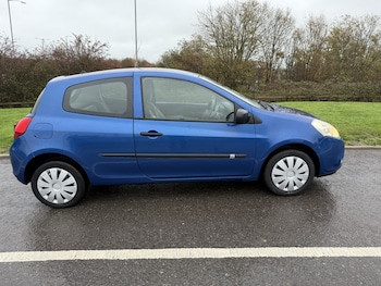 Used Renault Clio 2009 for sale - 76791561: Photo