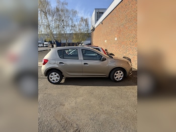 Used Dacia Sandero 2014 for sale - 78143747: Photo