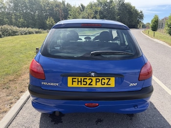 Used Peugeot 206 2002 for sale - 79111544: Photo