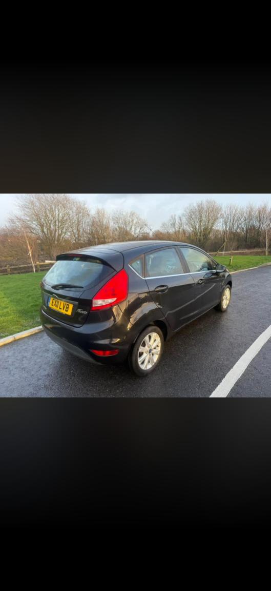 Used Ford Fiesta 2011 for sale - 78139403: Photo 2