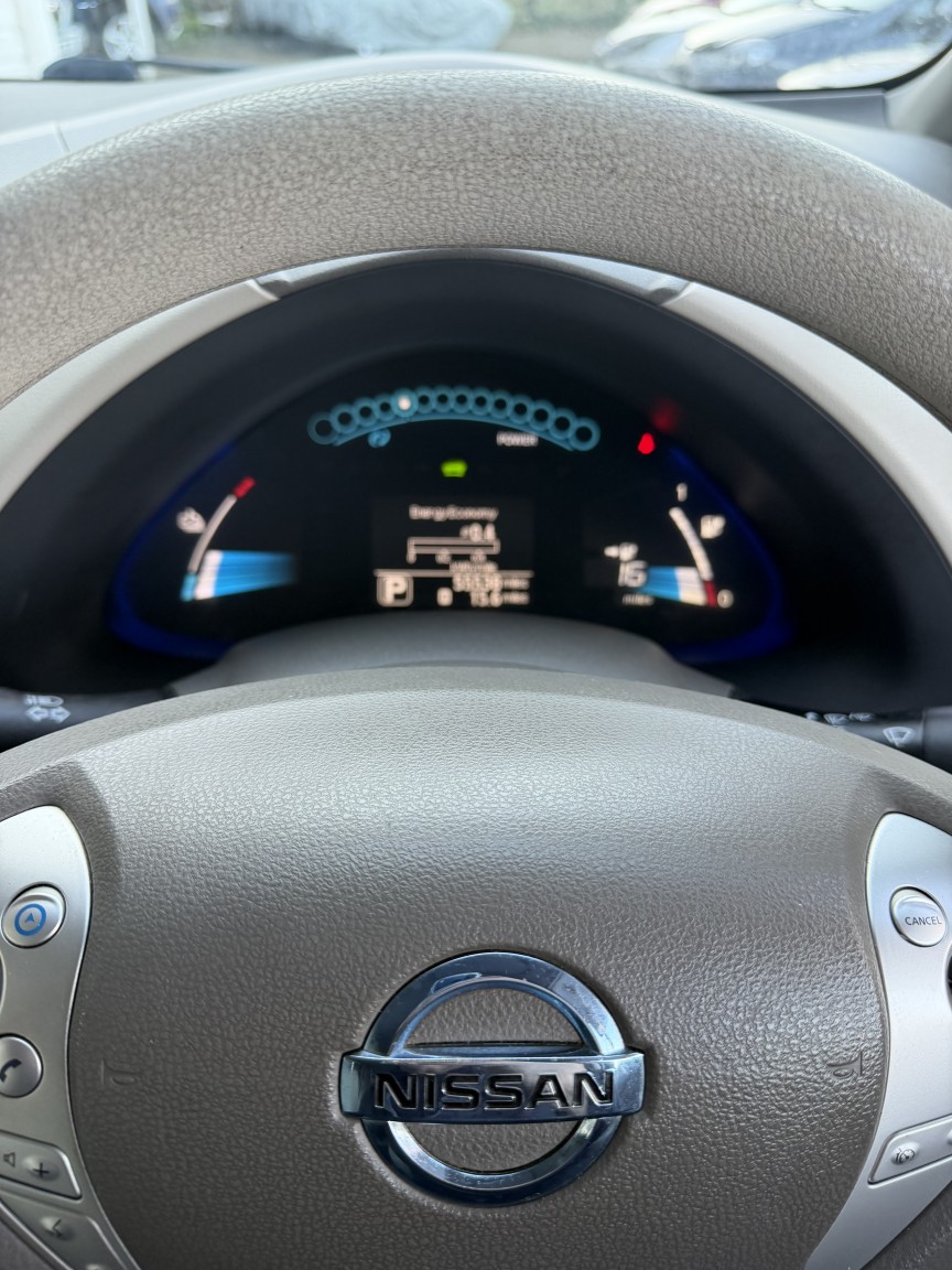 Used Nissan Leaf 2011 for sale - 77897806: Photo 10