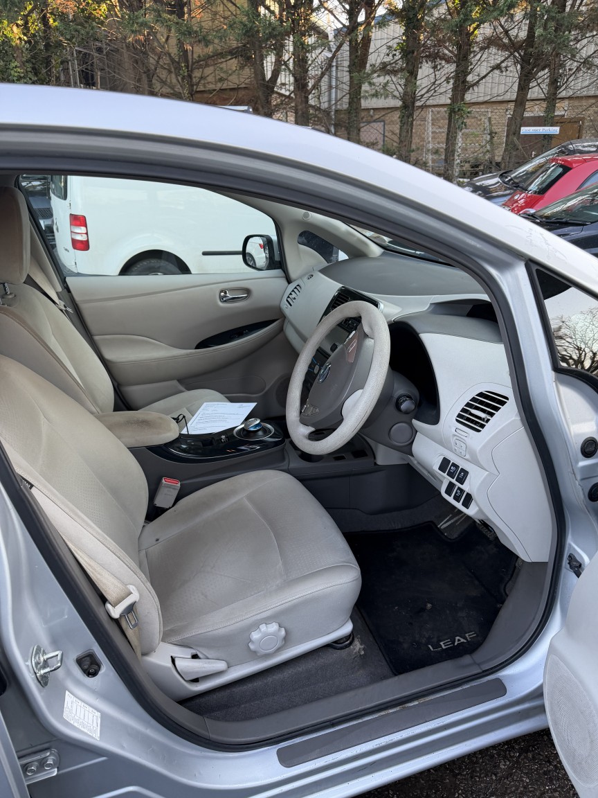 Used Nissan Leaf 2011 for sale - 77897806: Photo 9