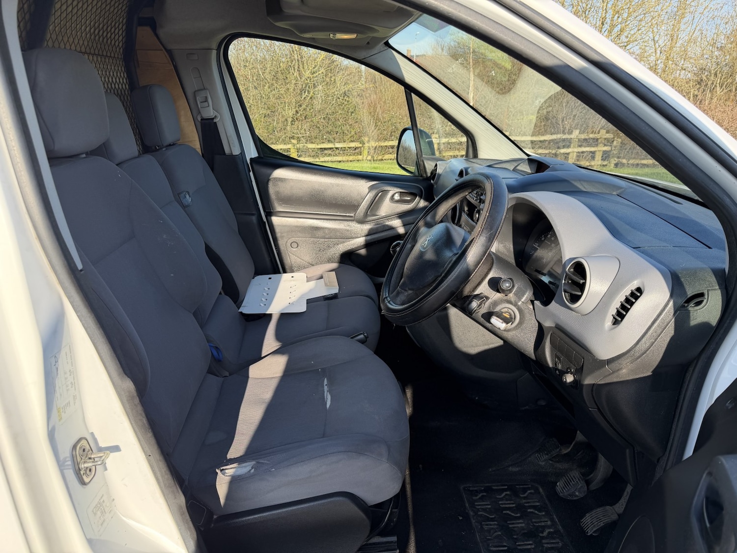 Used Peugeot Partner 2014 for sale - 77749915: Photo 8