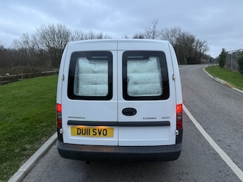 Used Vauxhall Combo 2011 for sale - 76963329: Photo