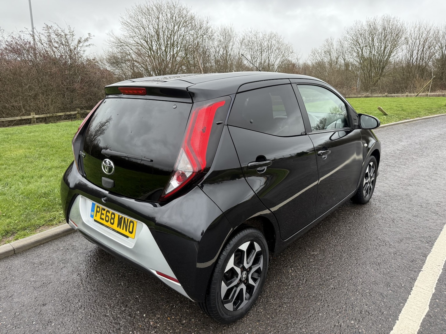 Used Toyota AYGO 2018 for sale - 77162331: Photo 2