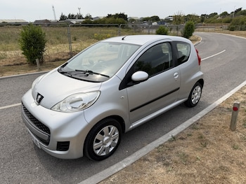 Used Peugeot 107 2009 for sale - 79395177: Photo