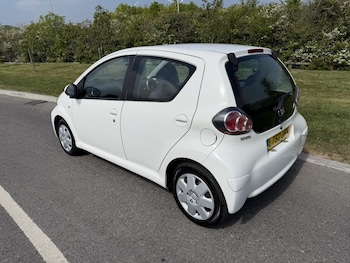 Used Toyota AYGO 2012 for sale - 78459668: Photo