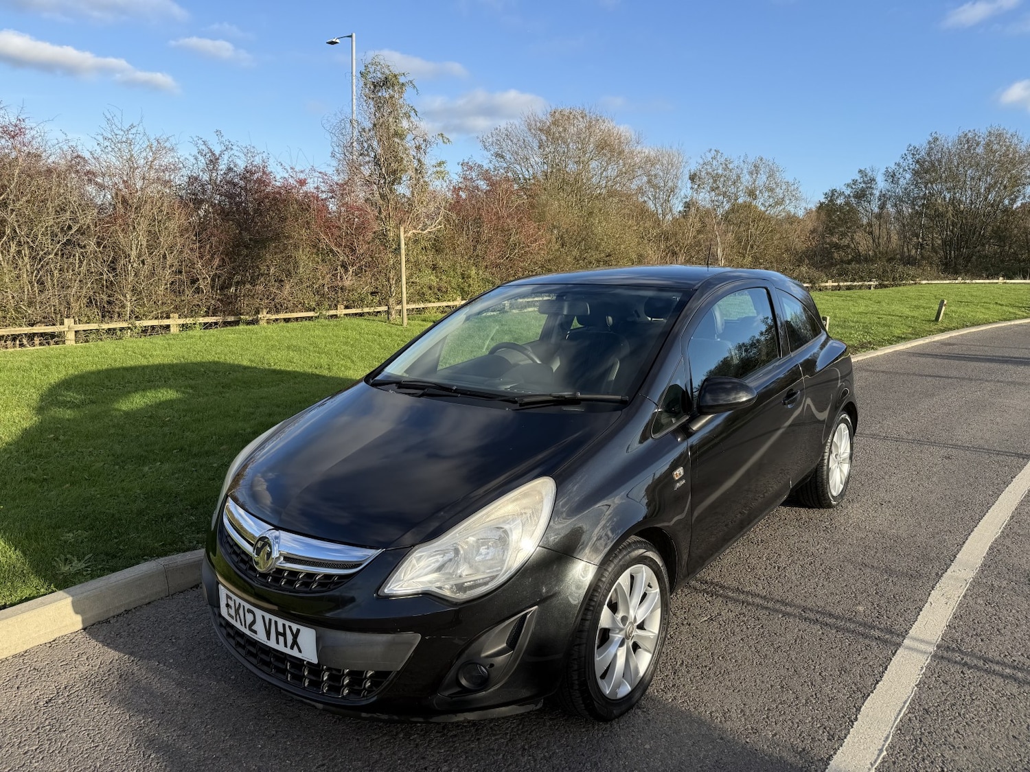 Used Vauxhall Corsa 2012 for sale - 76625388: Photo 3