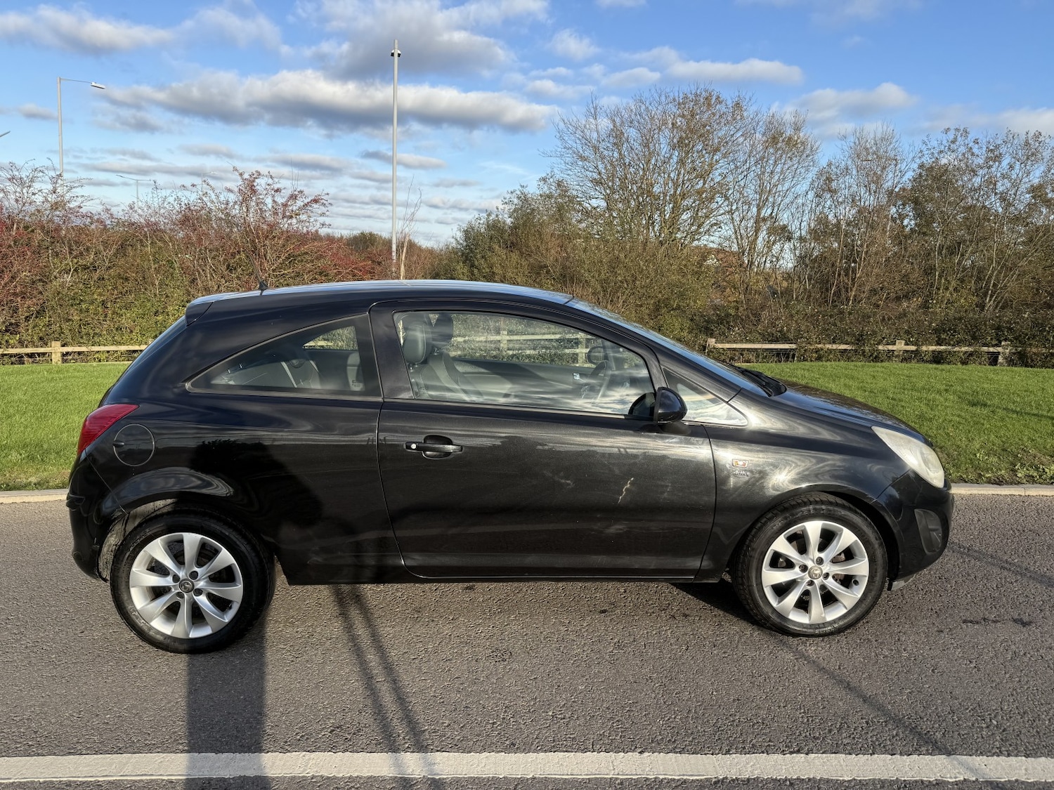 Used Vauxhall Corsa 2012 for sale - 76625388: Photo 6