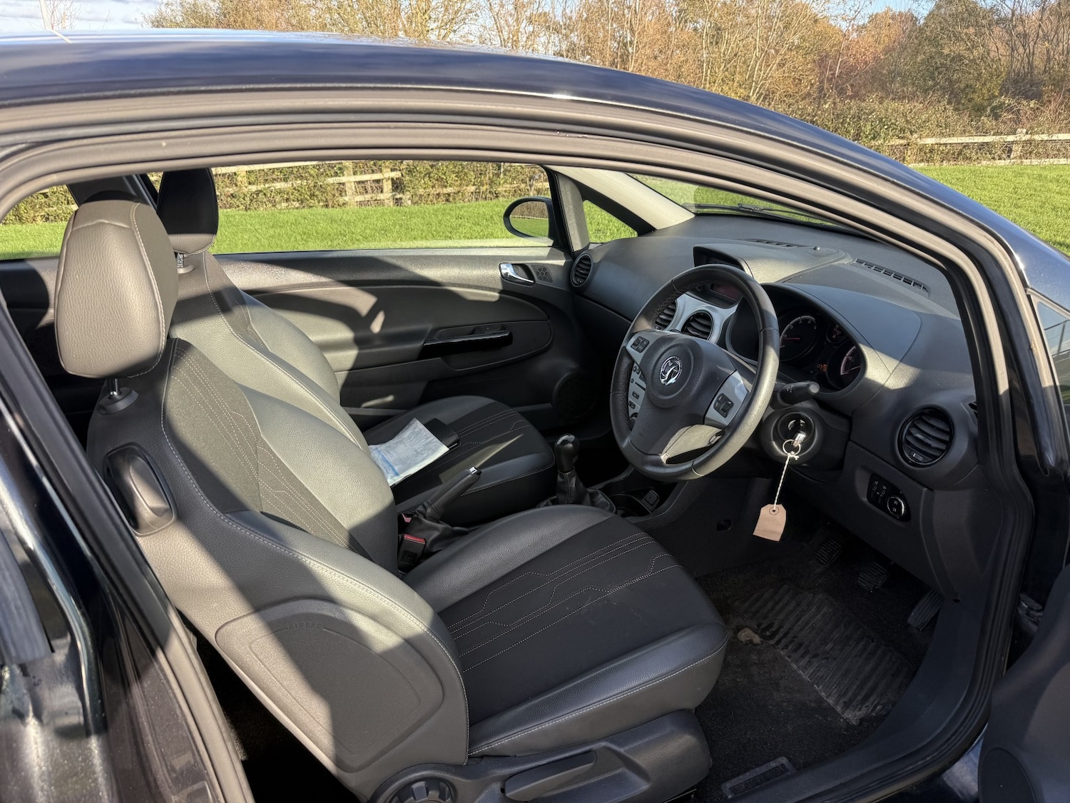 Used Vauxhall Corsa 2012 for sale - 76625388: Photo 9