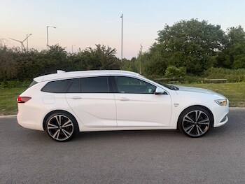 Used Vauxhall Insignia 2017 for sale - 75439350: Photo
