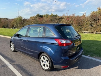 Used Ford Grand C-Max 2013 for sale - 76120312: Photo 2