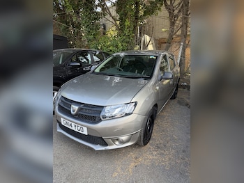 Used Dacia Sandero 2014 for sale - 79347151: Photo
