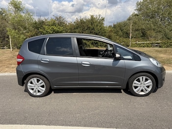 Used Honda Jazz 2014 for sale - 79372112: Photo