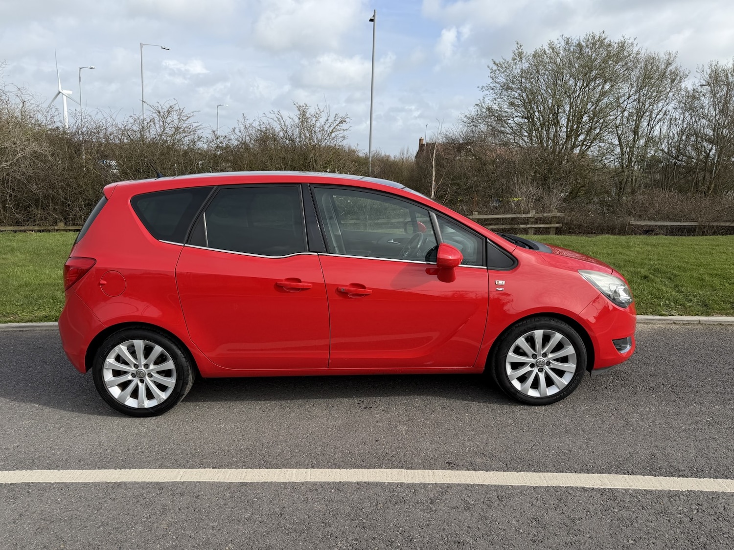 Used Vauxhall Meriva 2014 for sale - 77906566: Photo 2